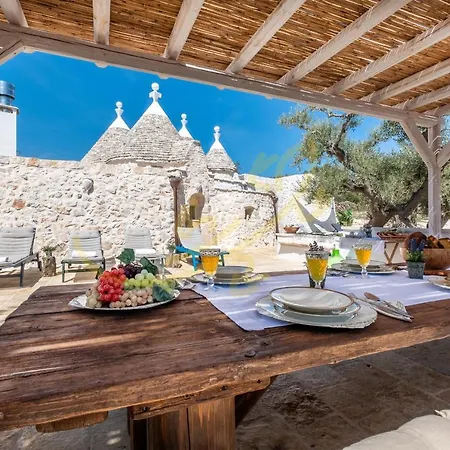 Trulli Della Luce Cisternino